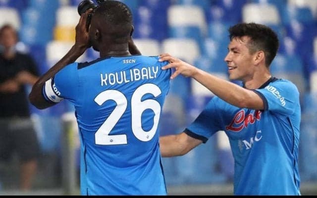  試合中に“カメラマン”クリバリが誕生！記者の機材を拝借して「写真に残したいと思った」