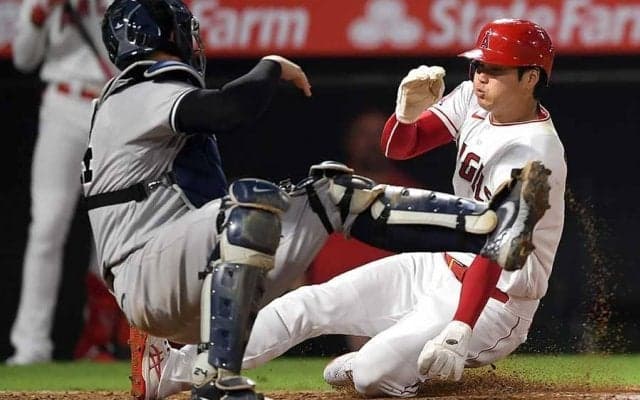 大谷翔平ホームスチールをスロー激撮　タッチ回避の決定的瞬間に反響「手に負えない」【8月の二刀流】