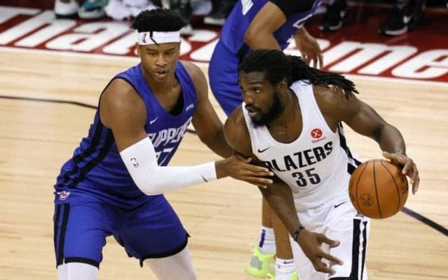 ベテランPFのケネス・ファリードがレイカーズのワークアウトに参加