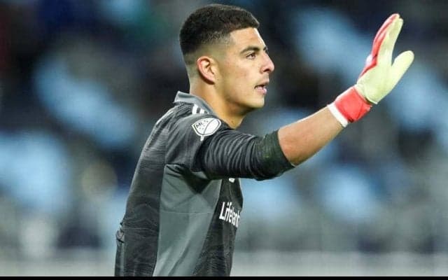 GKは俺に任せろ！しかしDFはバックパス…MLSで連係ミスから無情なオウンゴールが生まれる