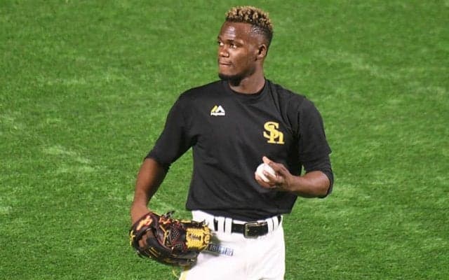 15日の公示　ソフトバンクがモイネロを登録、ロッテはロメロと中村稔を抹消