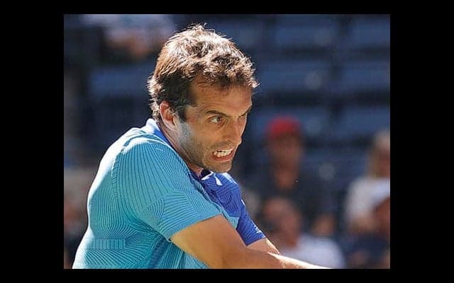 第1シード 逆転負けで初戦敗退