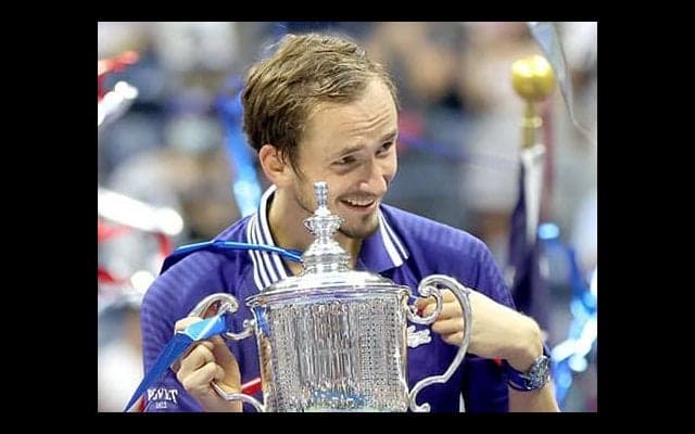 メド、スタッフに感謝「誇り」