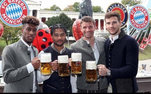お祭りは中止だけど…バイエルンがオクトーバーフェストに向けた特別なユニフォームを発表