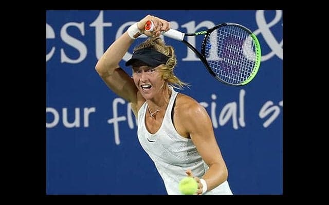 好調ベンチッチに完勝で4強