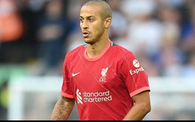 先のエリオットに続いてチアゴも負傷…クロップ「深刻なものじゃないのを願う」