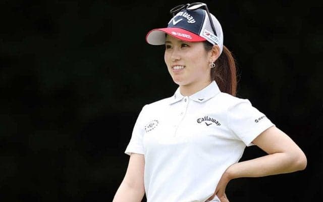 西村優菜、Vトロフィーで小顔がわかる“自撮りスマイル”に反響「待ってました！」