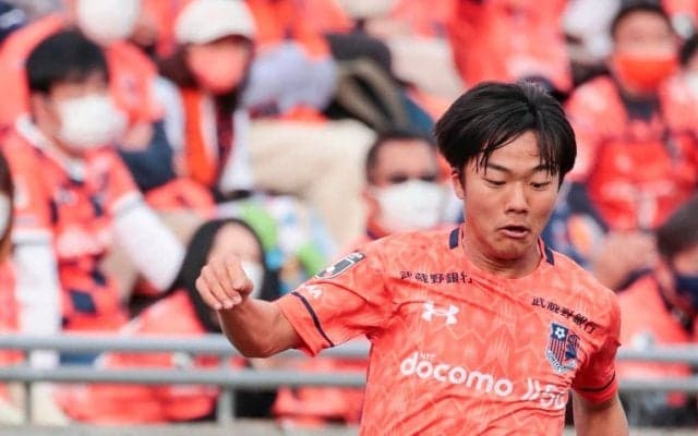 【J2から世界へ!!】クラモフスキー山形で攻撃性能を開花させるSB半田陸、「大宮のメッシ」柴山昌也は開幕節でのＪ初ゴールの逆足を磨いて…!!【久保建英、冨安健洋を追うJ2の綺羅星スター／戸塚啓のJ2のミカタ特別編】(4)