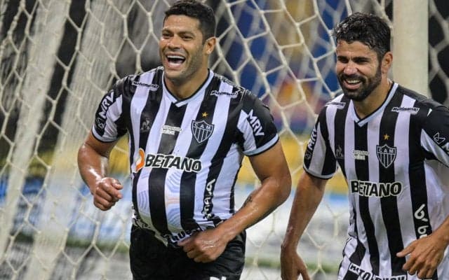 フッキ、前妻の姪である妻の第1子妊娠を報告！ 「僕の心はたくさんの幸せで溢れている」