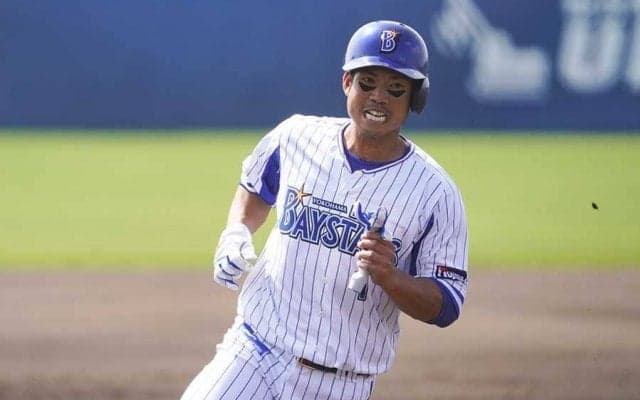 過去2年間の不振を乗り越えてリーグ打率トップ　DeNA三浦監督が語る桑原の躍進の理由