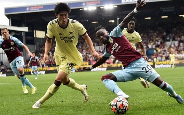 「彼は良い補強」アーセナルの元右SBが冨安フィーバーのファンに警告「適応する時間が必要」