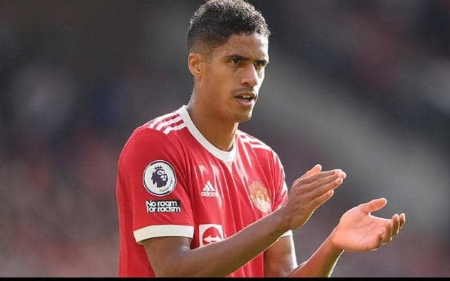 ヴァラン、去就揺れるポグバに「ここに長くいて」　マグワイアとのコンビにも言及