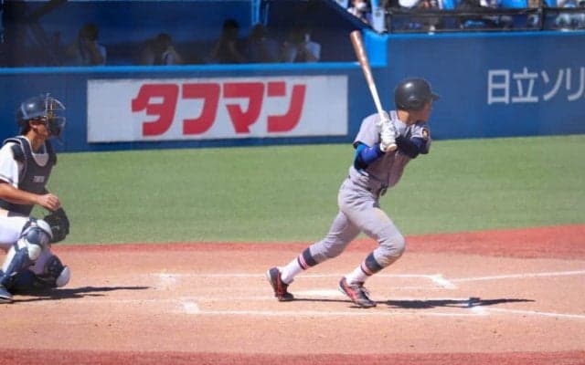 大学球界屈指の韋駄天・渡部遼人の活躍で慶大が春秋連覇に向けて連勝発進【9/20 秋季東京六大学野球　東京大学vs慶應義塾大学】