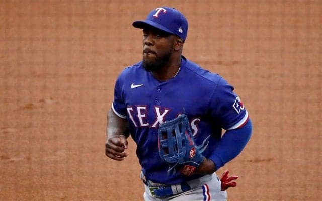 【MLB】元巨人の右翼手が助走なしで突き刺した“キャノン”に米驚愕「正真正銘のミサイル」