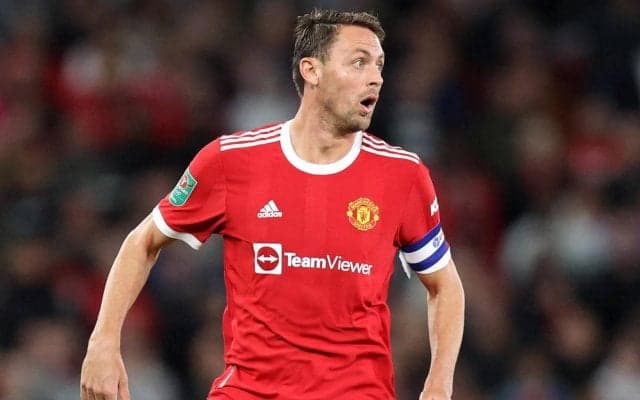 「赤でなければ黄」故意か否か真偽は?マティッチのヒザが相手の股間を捉える「ボールを蹴っただけ」