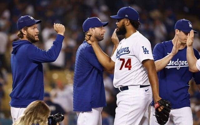 【MLB】近寄りがたい“ギャング集団”が実は…　最強投手陣の移動が「史上最高にクール」