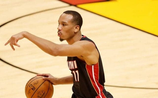 ディフェンスに定評のあるエイブリー・ブラッドリーがウォリアーズと契約合意