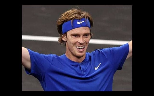 ルブレフ勝利 ヨーロッパが3勝