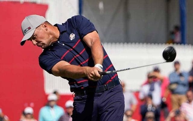 デシャンボー、池越え417yドライバー　1人だけ規格外の比較画像に米呆然「化け物だ！」