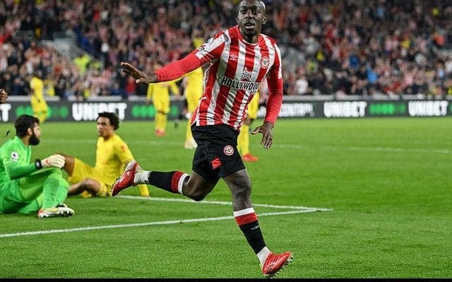 リバプールの公式戦連勝が「4」でストップ…サラーがメモリアル弾も今季最多3失点でドロー《プレミアリーグ》