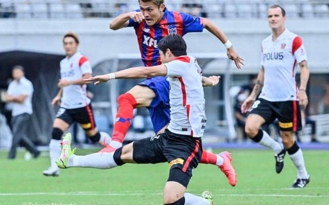 【動画】田川亨介が酒井宏樹の背後を猛スピードで襲った「衝撃の開始36秒ゴール」