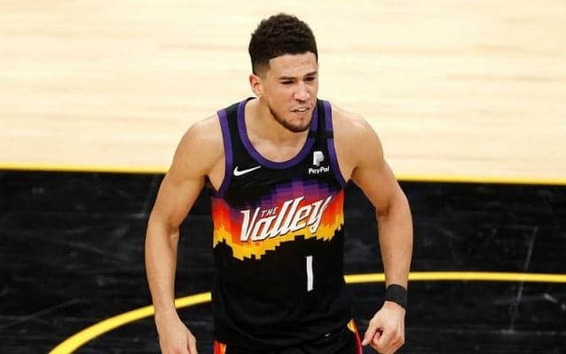 サンズのデビン・ブッカーが安全衛生プロトコル入りのためキャンプ初日に合流できず