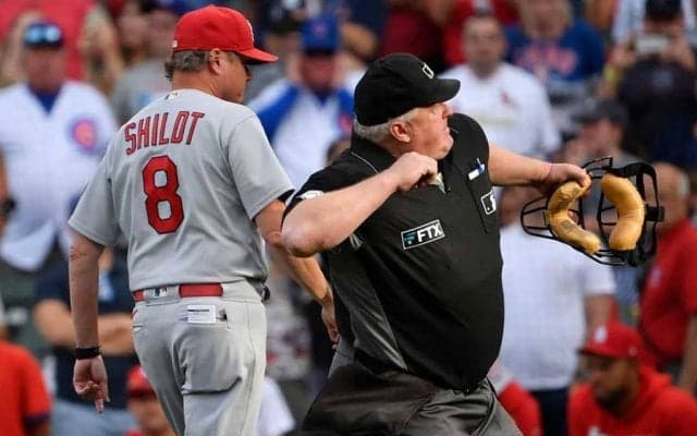 【MLB】名手がまさかの落球…から大混乱　16連勝カージナルスを襲った「とても奇妙なプレー」