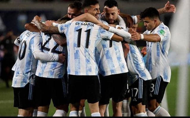 アルゼンチンが30名招集　負傷のディバラも《カタールW杯南米予選》