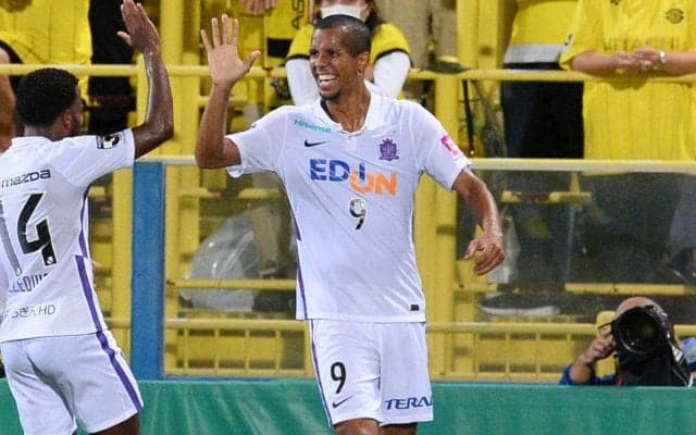 広島痛恨、好調ドウグラス・ヴィエイラが肉離れで1カ月以上離脱へ