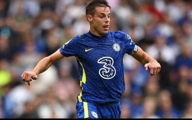 絶対離さない…アスピリクエタの執念が生んだグリーリッシュとの“合体”シーンに反響「完全におんぶ」