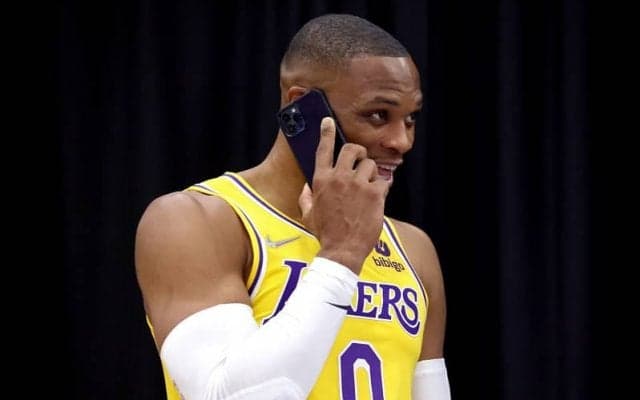 今夏ウェストブルックをトレードで手放したウィザーズGM「彼が言ってきたのは…」