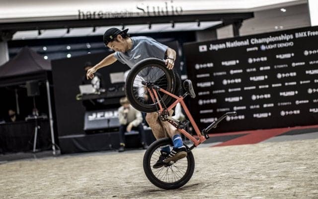 国内最高峰の戦い、佐々木元が3連覇、中川きららが初タイトル「第5回全日本BMXフリースタイル選手権」フラットランド種目