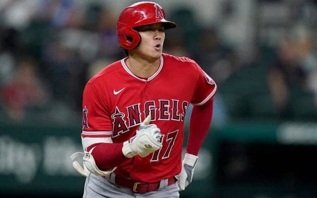 大谷翔平、一ゴロを安打にした快足にファン仰天　「イチローじゃん」「MLBで1番速い」