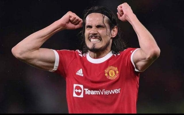 「マルシャルだったら…」全力ダッシュでルーズボールに追いついたカバーニの献身性「これが愛される理由」