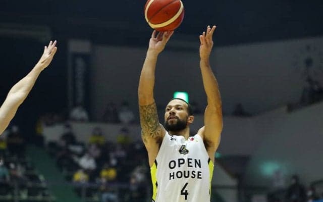 2戦連続延長突入の激戦を制し、群馬が宇都宮に連勝…ジョーンズが27得点10リバウンドの大暴れ