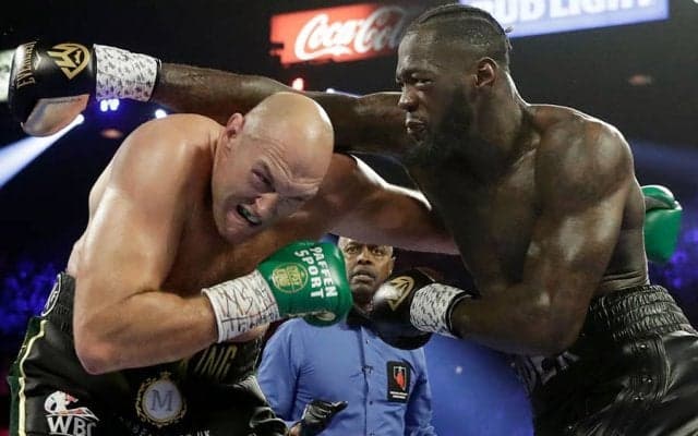 フューリーVSワイルダーが挑発合戦　互いの“屈辱写真”に海外笑撃「唇がベーコンだ」