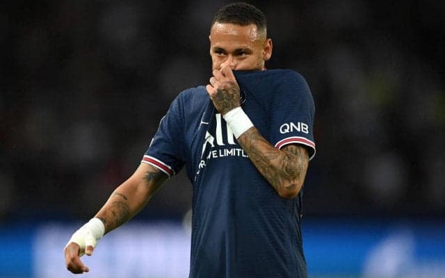 ネイマールがかつて噂になったモデルの誕生日パーティーに参加！ ムバッペ、ヴェッラッティらと楽しむ