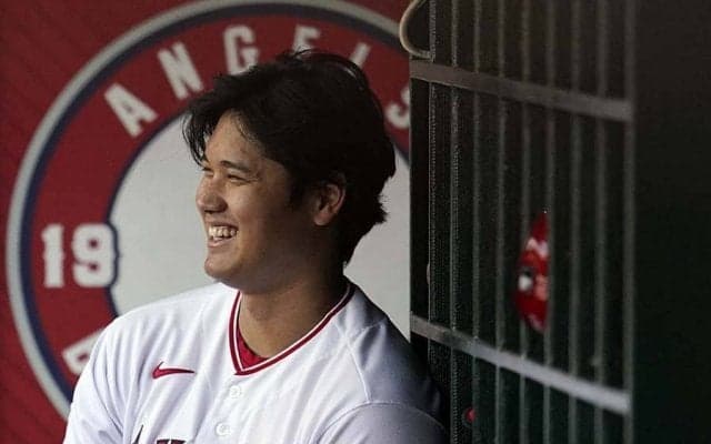 大谷翔平、9.11に撮られた“星条旗と一体化した1枚”に米反響「息を呑むような写真」【9月の二刀流】