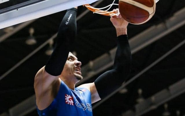 大型補強の島根スサノオマジックが理想のバスケを体現、昨シーズン王者の千葉ジェッツに100点ゲームの快勝