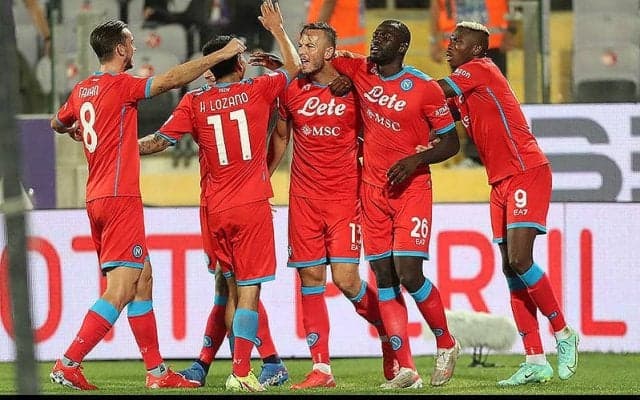 ロサーノ＆ラフマニ弾で逆転勝利のナポリが開幕7連勝！《セリエA》