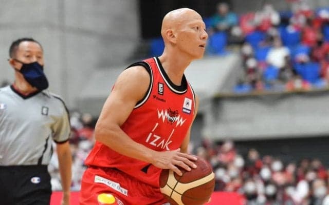 富山の阿部友和が2日の信州戦で負傷…左眼窩壁骨折で全治1カ月