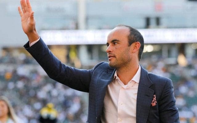 「80歳のゾンビに見える」アメリカ代表英雄の銅像が建てられるも出来具合に微妙な反応…「ランドン・ウォーキング・デッドノバン」