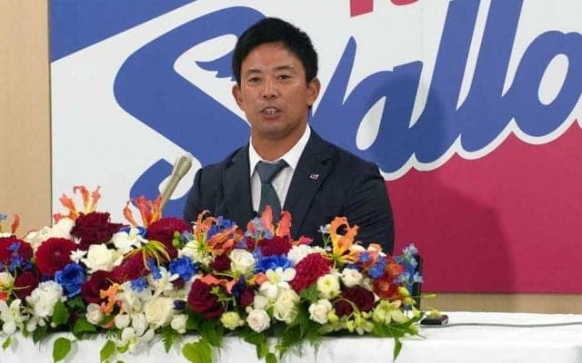 ヤクルト雄平、引退決断は「客観的に見て厳しいと」　15年リーグVは「最高の経験」