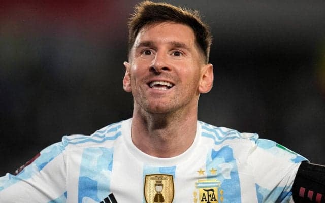 代表合流のメッシがヘアカット、3連戦に向け気合を入れる「代表チームの方が幸せそう」