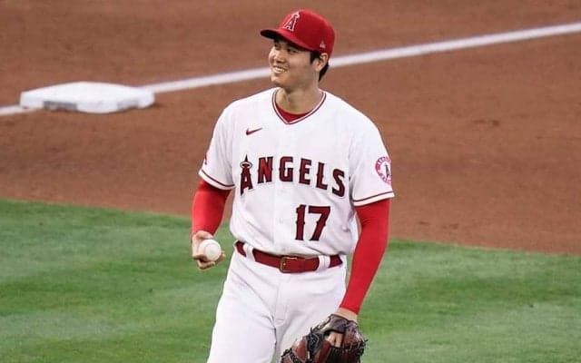 大谷翔平、投打走の凄さが“一目でわかる1枚”に名選手も絶賛「世界が注目している」