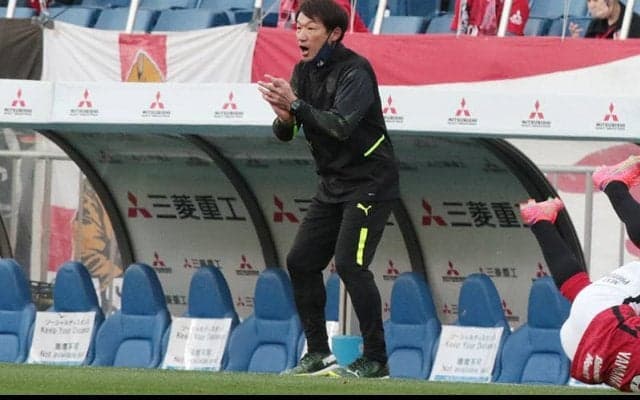 大分指揮官が見事なカウンター! 片野坂監督のモノマネをしたワッキーさんに“芝刈り機”で応える「イメージ崩壊した」