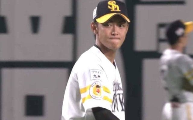 “ぶん投げ美技”は「パ・リーグでは今宮にしかできない」　唯一無二の守備に騒然