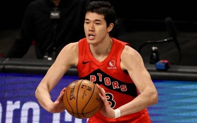 ラプターズの渡邊雄太が左ふくらはぎを負傷…明日のシクサーズ戦は欠場へ