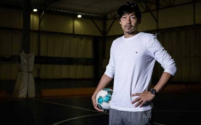 「人生で一番辛かった」ベトナム挑戦　松井大輔が綴った9か月のすべてとフットサル転向