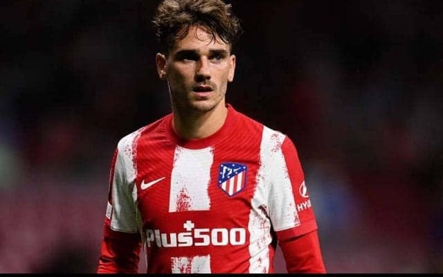 「ふざけるな」バルセロナ時代の優勝リングを披露したグリーズマンにアトレティ反発「もう終わり」